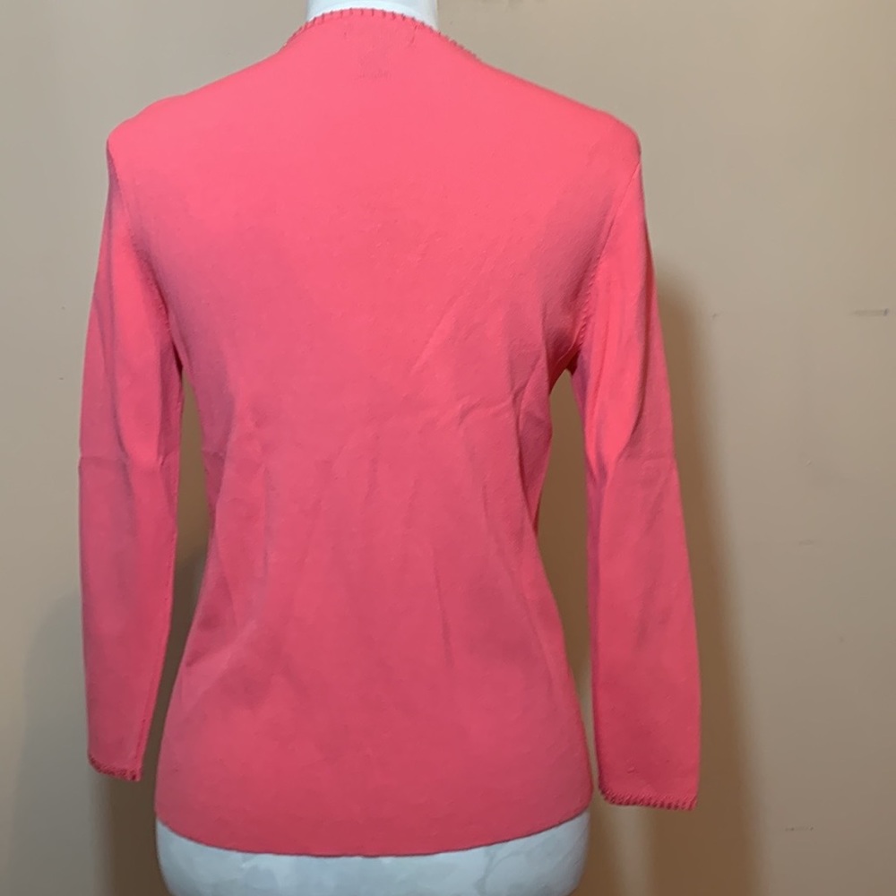D T Ribbed V Neck Coral Beaded Trim 3/4 Sleeve Pullover - Picture 6 of 11